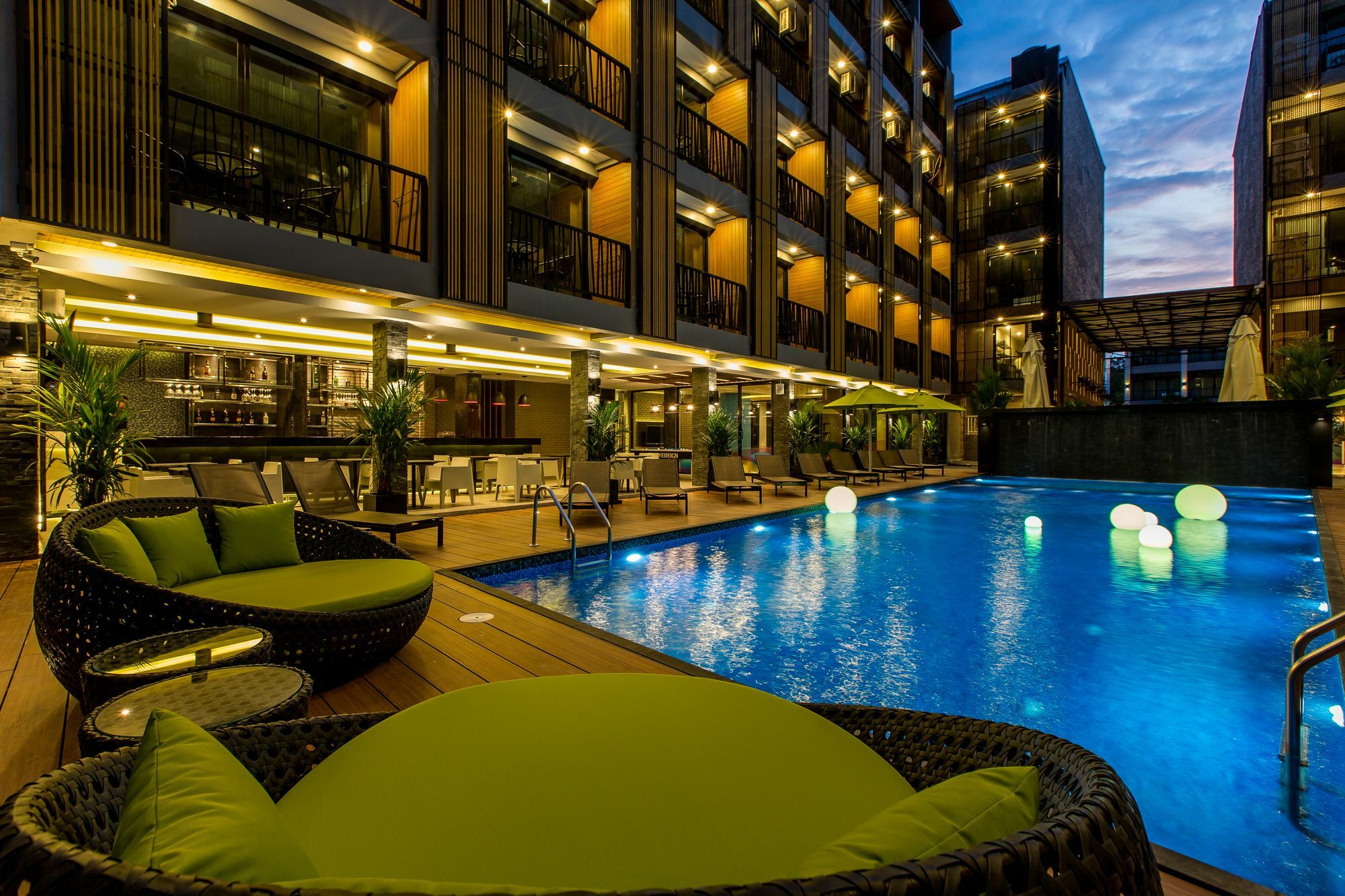 Glow Ao Nang Krabi Exterior photo